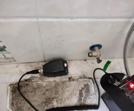 官渡屋顶漏水维修公司分享下卫生间漏水的危害及解决方法